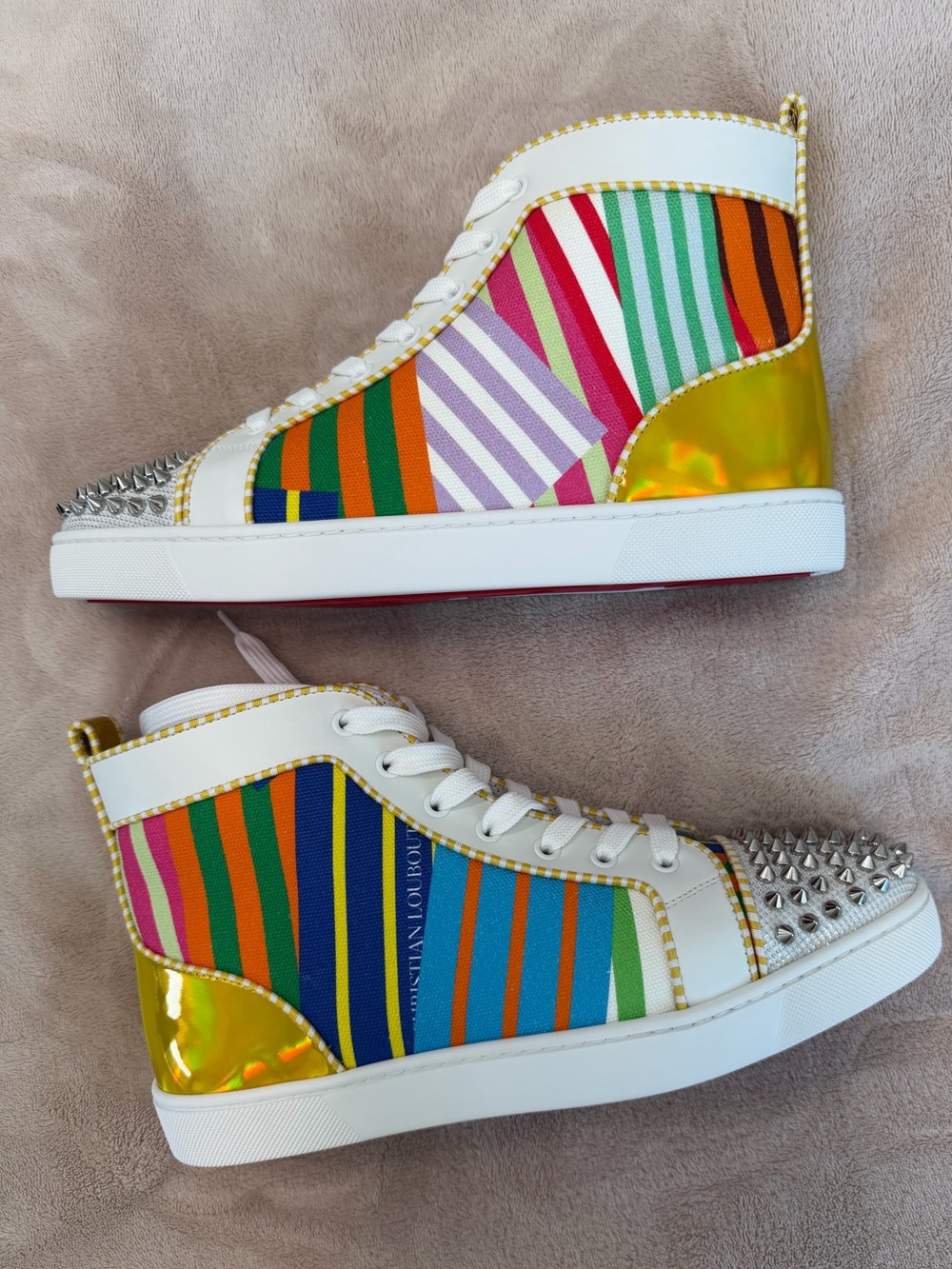 Christian Louboutin Sneakers high-top Lou
Spikes ORLATO FLAT